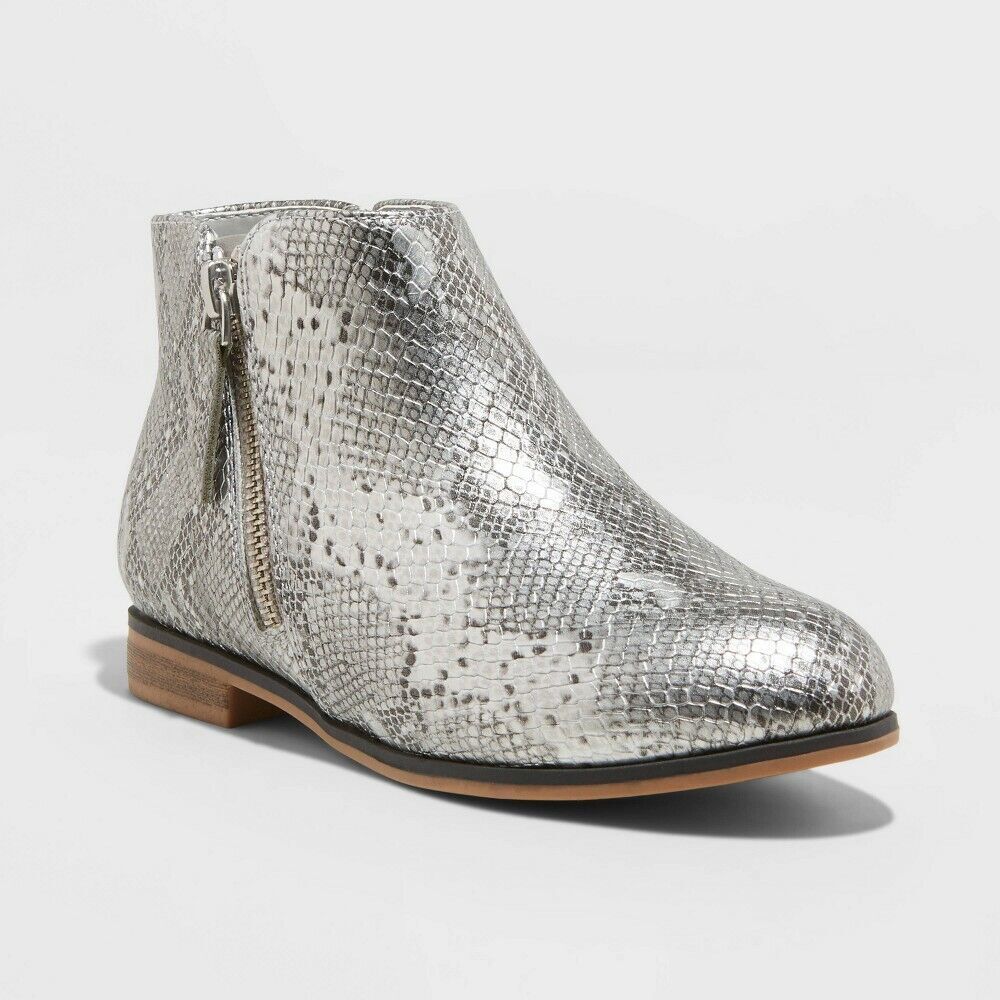 Girls' Judi Snake Print Ankle Booties Cat & Jack GRAY SILVER size 5 youth